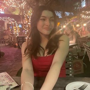 Meet your Posher, Lilliana